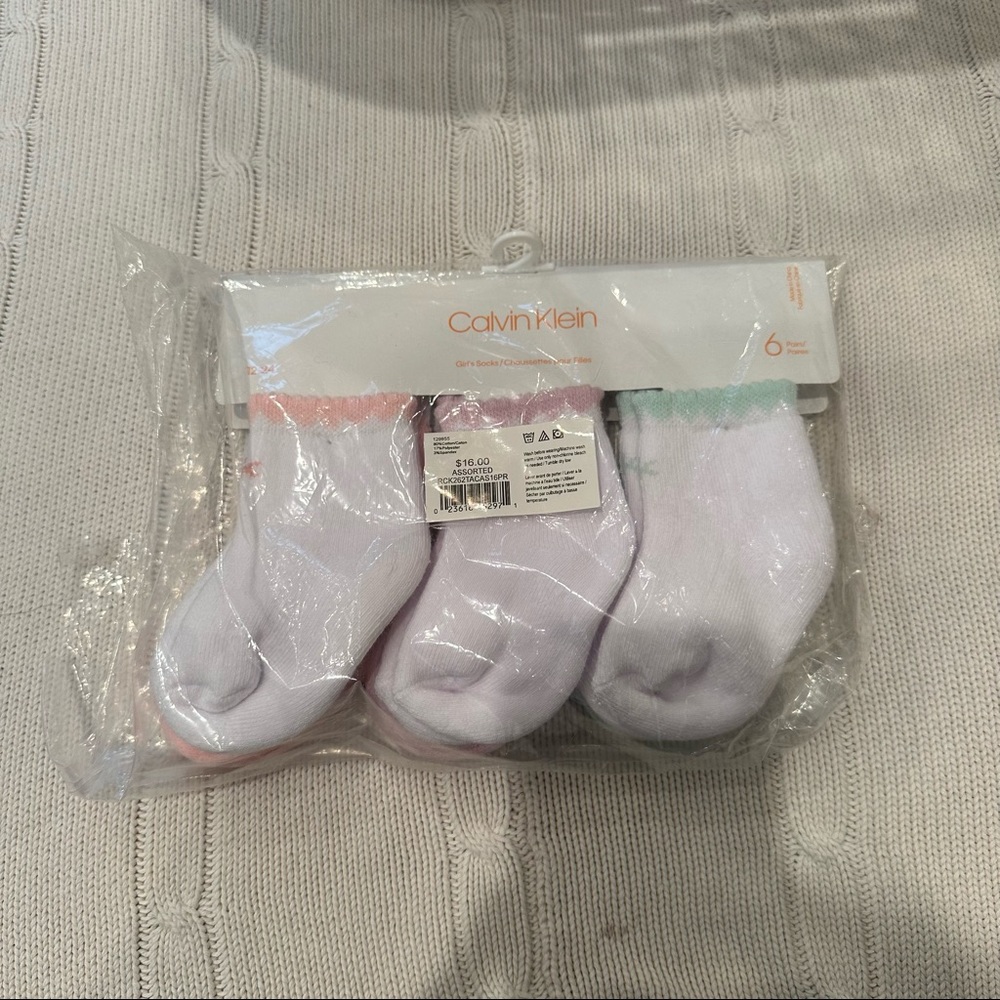 NWT Calvin Klein Socks- 6 Pack